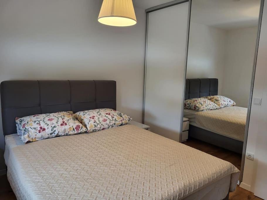 Novoureden Stan Apartment Velika Gorica Luaran gambar