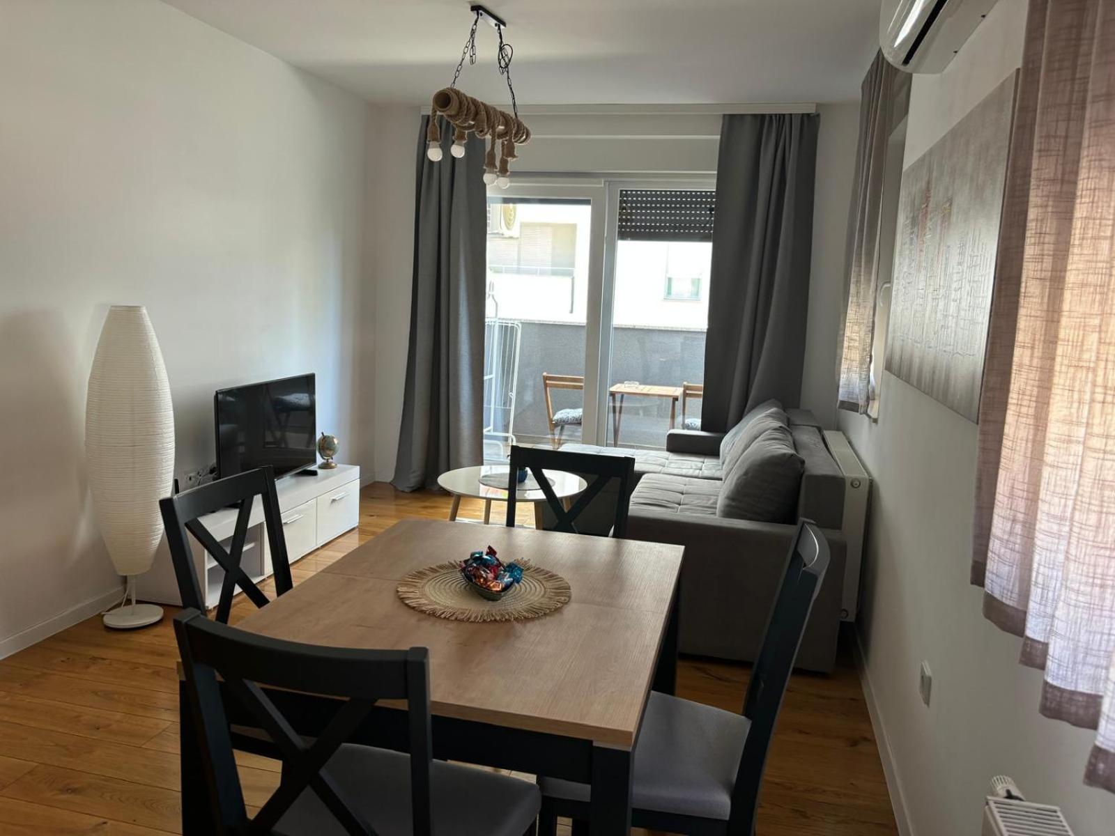 Novoureden Stan Apartment Velika Gorica Luaran gambar